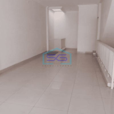 Disewa Ruko Green Lake City Hadap Depan SHM