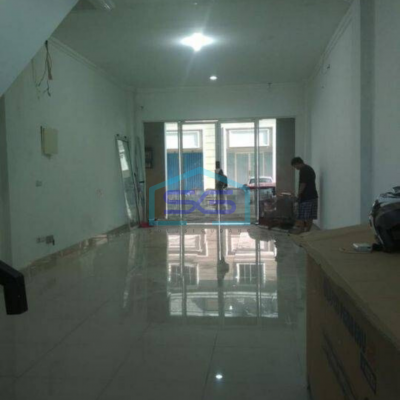 DISEWAKAN RUKO GREEN LAKE CITY