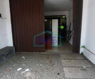 Disewakan Ruko dipinggir jalan kebagusan Jagakarsa cocok untuk usaha kantor/gudang