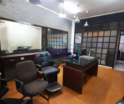 Disewakan Ruko dipinggir jalan kebagusan Jagakarsa cocok untuk usaha kantor/gudang