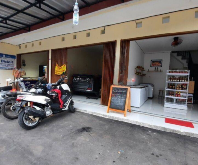 DISEWAKAN RUKO 2 LANTAI DI KEMANG JAKARTA SELATAN