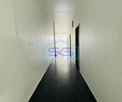 Disewakan Ruko 3 Lantai Dengan Akses Jalan Besar di Lokasi Kuta