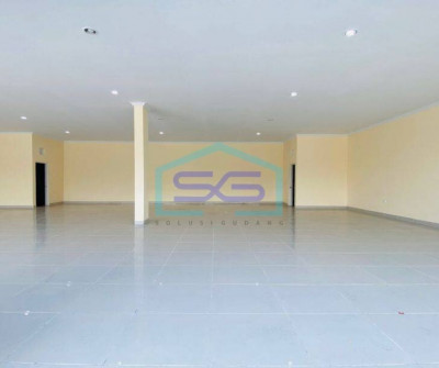 Disewakan Ruko Dua Blok Jalan Raya Uluwatu Lokasi Sangat Bagus