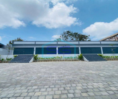 Disewakan Ruko Dua Blok Jalan Raya Uluwatu Lokasi Sangat Bagus