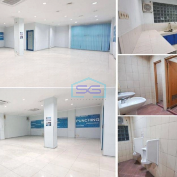 Dijual Ruko Luas Bangunan 450 m² di Pangeran Jayakarta Jakarta Pusat Bangunan Bagus-1
