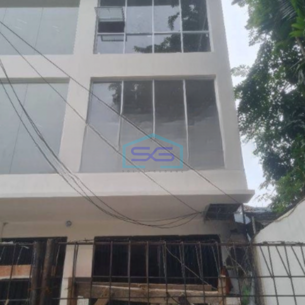 Disewakan Ruko Luas Bangunan 204 m² Lokasi Strategis 3 Lantai di Cempaka Putih Jakarta Pusat-2