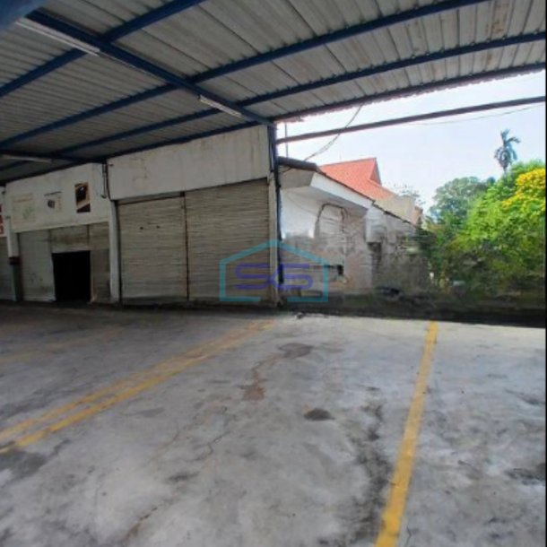 Disewakan Ruko Lokasi Strategis Pinggir Jalan Luas Tanah  757 m² di Cempaka Putih Jakarta Pusat-1