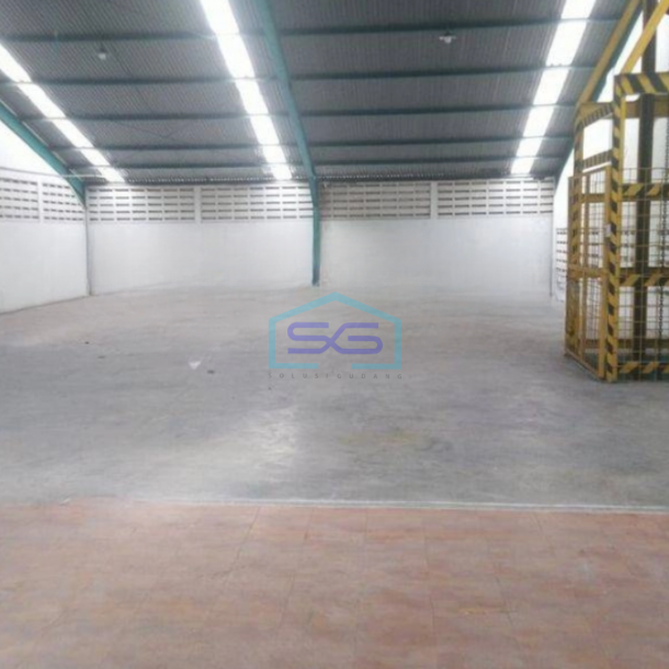 Disewakan Gudang 2 Lantai Luas Tanah 621 m² di Pulo Gadung Jakarta Timur-2