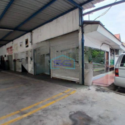 Disewakan Gudang Lokasi Strategis Pinggir Jalan Raya Cempaka Putih Luas Tanah 757 m²