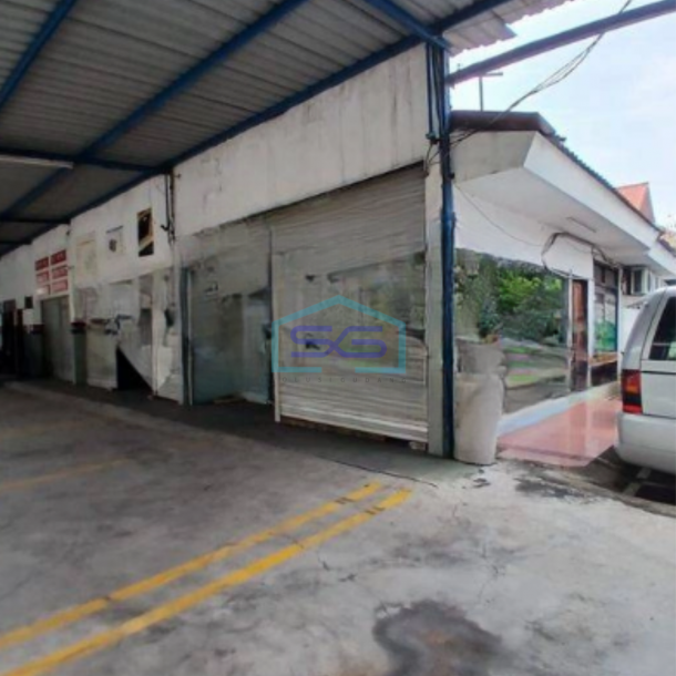 Disewakan Gudang Lokasi Strategis Pinggir Jalan Raya Cempaka Putih Luas Tanah 757 m²-1