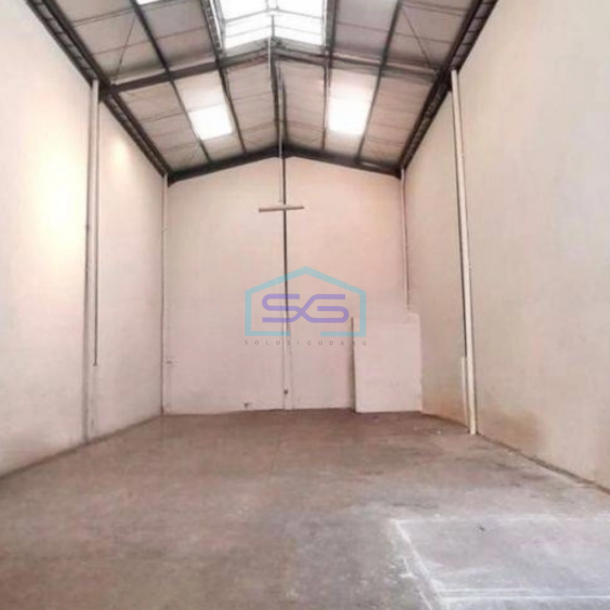 Disewakan Gudang 1 Lantai Luas Tanah 192 m² Lokasi Strategis di Medan Satria Bekasi-1
