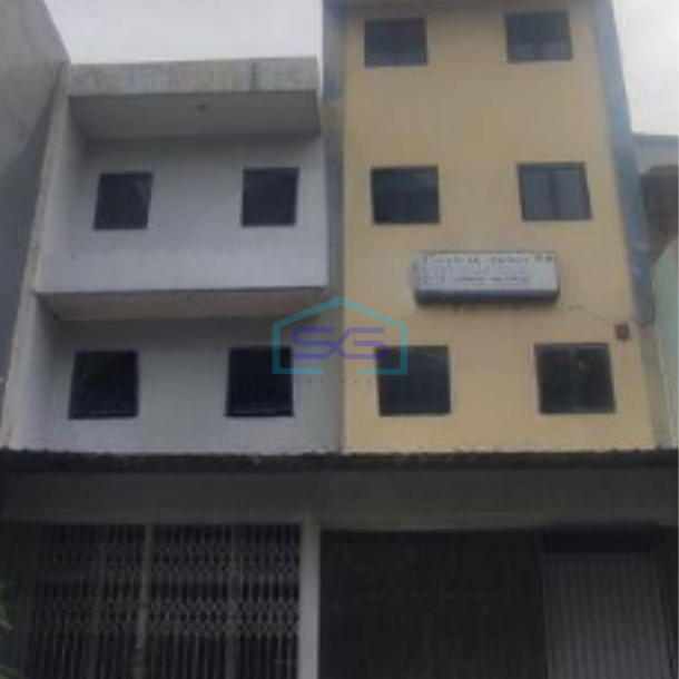 Dijual Ruko 3 Lantai Siap Huni Luas Bangunan 180 m² di Jatinegara Jakarta Timur-1
