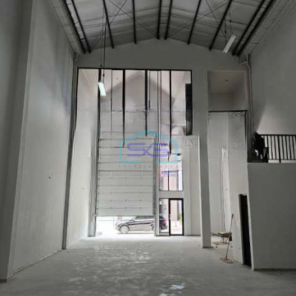 Disewakan Gudang Luas Bangunan  270 m² di Pantai Indah Kapuk 2 Jakarta Utara-1