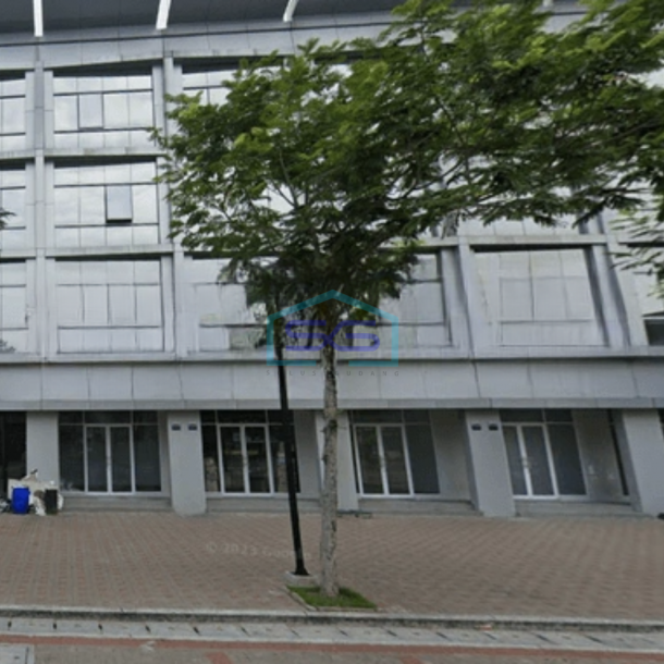 Dijual Cepat Ruko Lokasi Strategis Luas Bangunan 240 m² di Golf Island Jakarta Utara-1