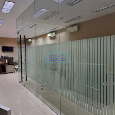 Dijual Ruko Luas Bangunan 560 m² Hadap Jalan Raya di Mangga Dua Jakarta Barat