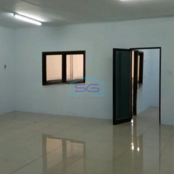 Disewakan Gudang Ada Kantor Luas Bangunan  540 m² di BSD Tangerang-2