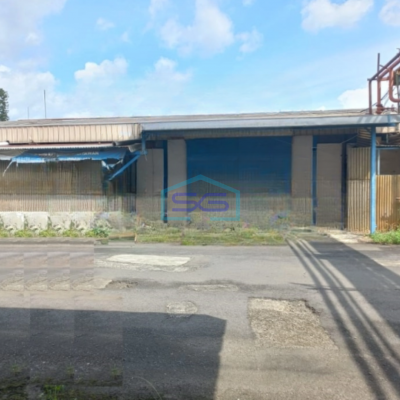 Disewakan Gudang Luas Bangunan 1800 m² di Pinggir Jalan Raya Karawaci Tangerang