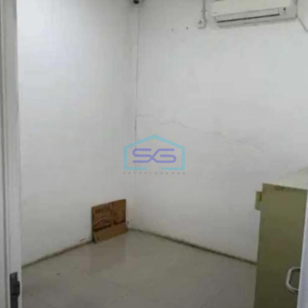 Disewakan Gudang Luas Bangunan  800 m² di Jagakarsa Jakarta Selatan-1