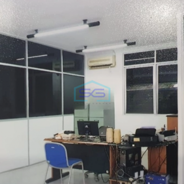 Disewakan Gudang Ada Kantor Luas Tanah  848 m² di BSD Tangerang-4
