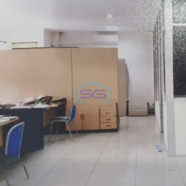Disewakan Gudang Ada Kantor Luas Tanah  848 m² di BSD Tangerang-2