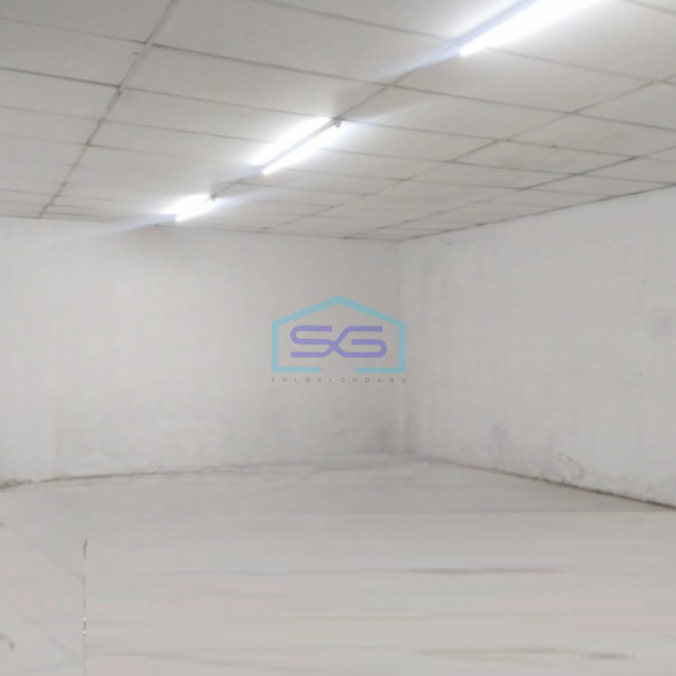 Disewakan Ruko Besar Luas Bangunan  1008 m² di Pondok Jagung Tangerang-1