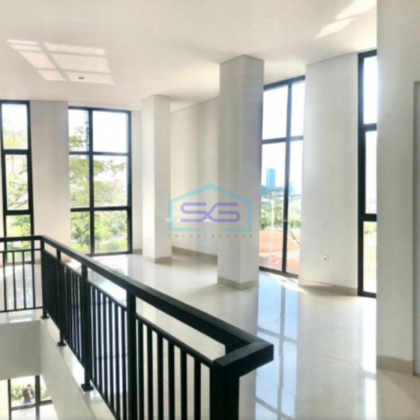 Disewakan Ruko Hook 3 Lantai di Bsd Tangerang Hadap Jalan Raya LB 122m2-2