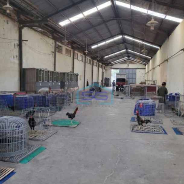 Dijual Gudang 2 Lantai di no jalan Raya Cerme Gresik Langka Luas Bangunan 4200 m²-3