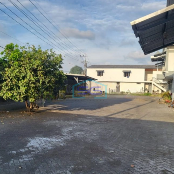 Dijual Gudang 2 Lantai di no jalan Raya Cerme Gresik Langka Luas Bangunan 4200 m²-2