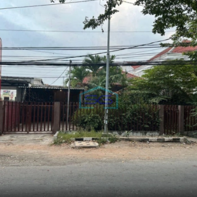 Dijual Ruang Usaha di Pinggir Jalan Raya Tenggilis Surabaya LT 525m2