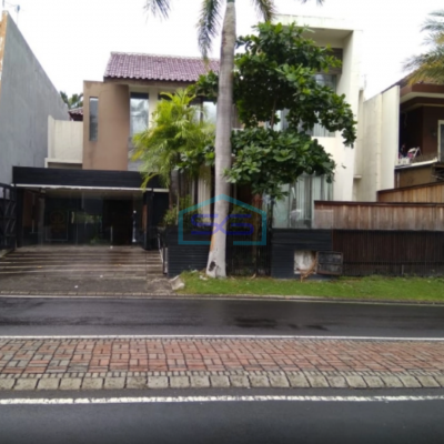 Dijual Ruang Usaha Komersial Area Surabaya Luas Tanah 330m2