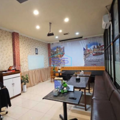Disewakan Ruang Usaha Komersial Lokasi Strategis di Surabaya Pusat Luas Bangunan 1400m2