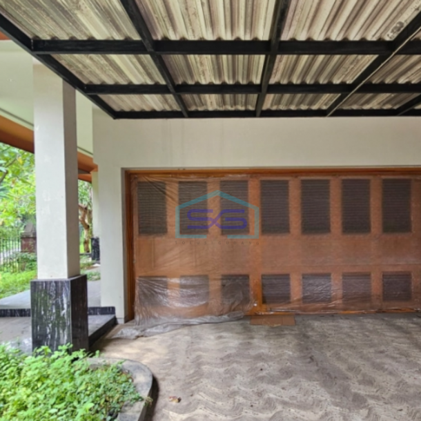 Dijual Ruang Usaha di Kawasan Elite Surabaya Timur Luas Bangunan 320 m²-1