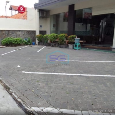 Dijual Bangunan Ruang Usaha Komersial Jl. Barata Jaya Surabaya Luas Tanah 390m2