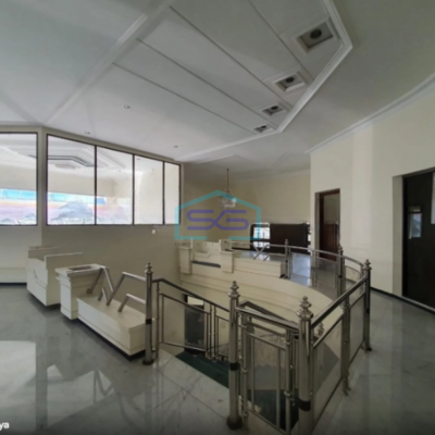 Disewakan Ruang Usaha di Pinggir Jalan Raya Jemursari Surabaya LB 800m2