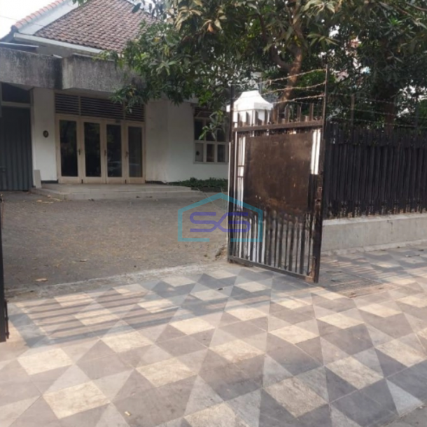 Dijual Ruang Usaha Di Jln Taman Bungkul Pusat Kota Dekat Raya Darmo Luas Bangunan 545 m²-1