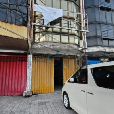 Dijual Ruko 3 Lantai SHM Komersil di Raya Kapas Krampung Dekat Pasar Atum