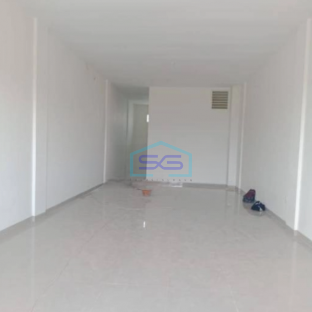 Dijual Ruko Dian Istana Kav Dpr Parkir Sangat Luas Dekat Graha Luas Bangunan 250 m²-1