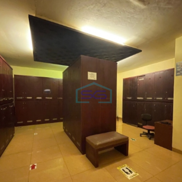 Dijual Ruko Plus Bisnis Sudah Jalan di Pusat Kota Kedungdoro Luas Bangunan 1200 m²-1