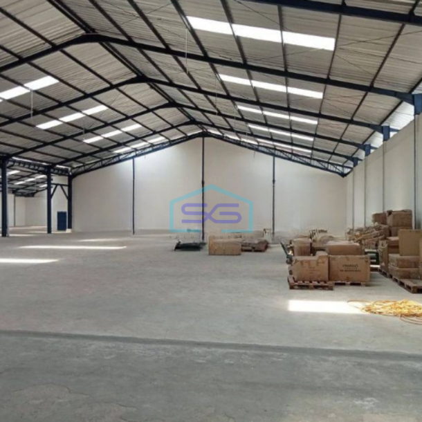 Disewakan Gudang Murah Luas Bangunan 3000 m² Lokasi Strategis di Pinggir Jalan Raya Narogong Bekasi-5