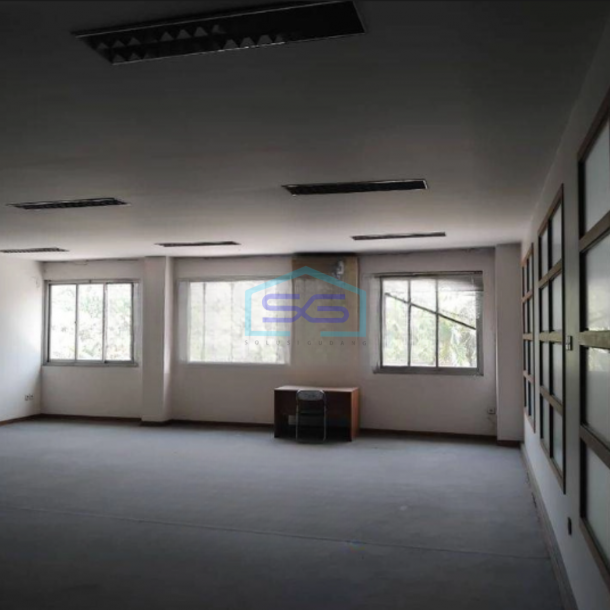 Disewakan Gudang Murah Luas Bangunan 12000 m² di Karawang Barat-2