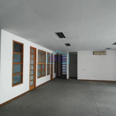 Disewakan Gudang Murah Luas Bangunan 12000 m² di Karawang Barat