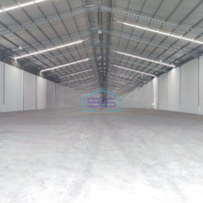 Disewakan Gudang Lokasi Strategis Pinggir Jalan Gunung Putri Bogor Luas Bangunan  2200 m²