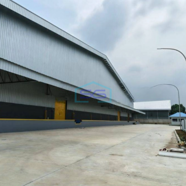 Disewakan Gudang Baru Ada Kantor Luas Bangunan  8531 m² di Cikarang Bekasi-4
