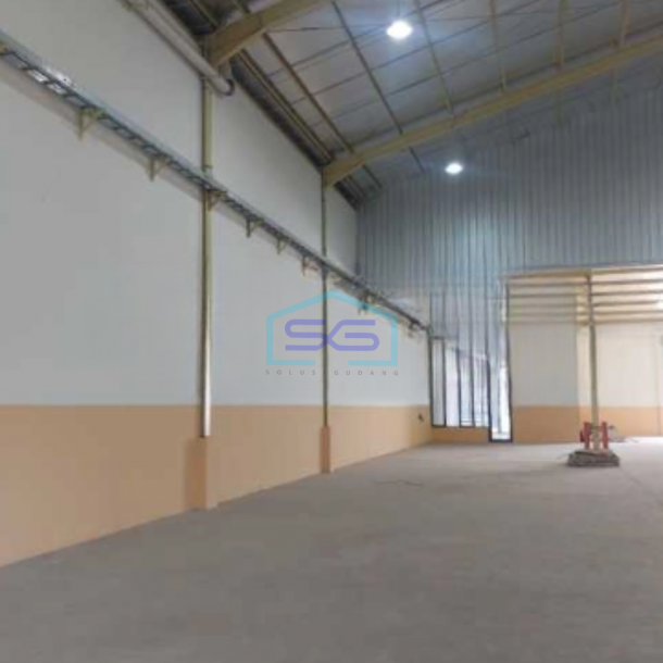Disewakan Gudang Bagus Ada Kantor Luas Bangunan 1138 m² di Cakung Jakarta Timur-3