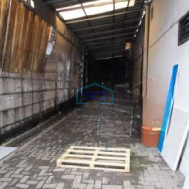 Dijual Gudang Ada Kantor Luas Bangunan 700 m² di Narogong Bekasi-3