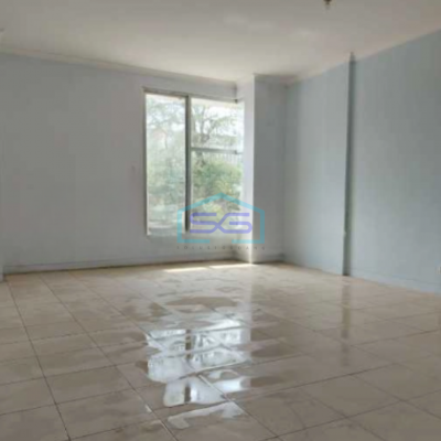 Disewakan Ruko 3 Lantai Lokasi Strategis di Harapan Indah Bekasi Luas Bangunan 180 m²-2