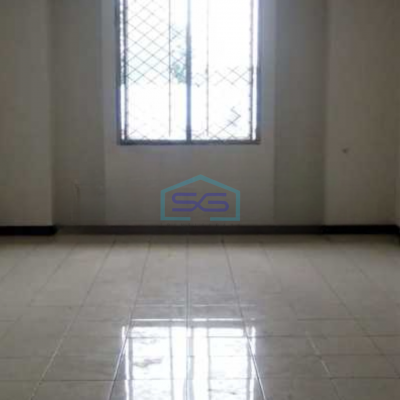 Disewakan Ruko Lokasi Tidak Banjir Luas Bangunan  180 m² di Harapan Indah Bekasi-3