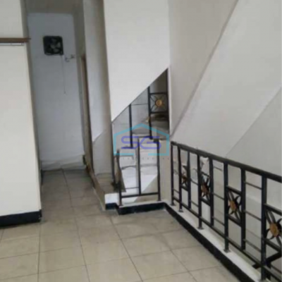 Disewakan Ruko Lokasi Tidak Banjir Luas Bangunan  180 m² di Harapan Indah Bekasi