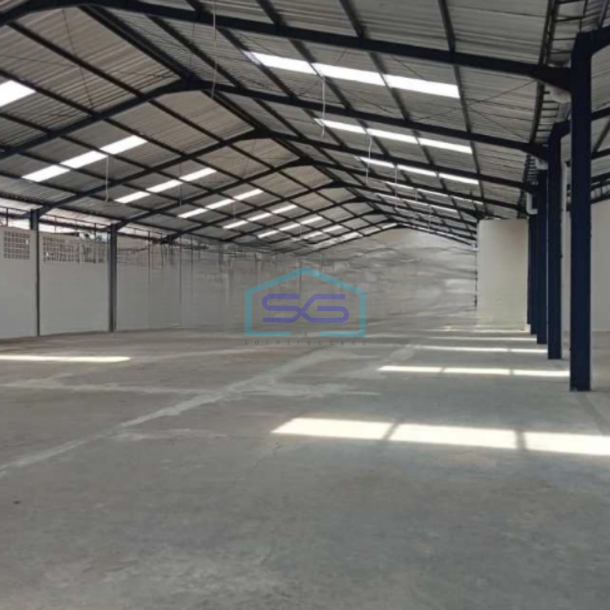 Disewakan  Gudang Lokasi Strategis Luas Bangunan 4660 m² di Narogong Bekasi-5