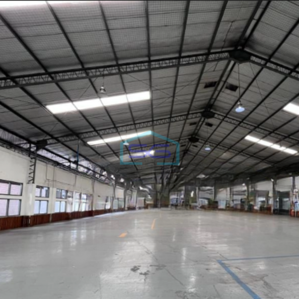 Disewakan Gudang Besar Siap Pakai Luas Bangunan  6000 m² di Narogong Bekasi-4